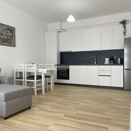 Atrium Residency Apartment Tiranë Luaran gambar